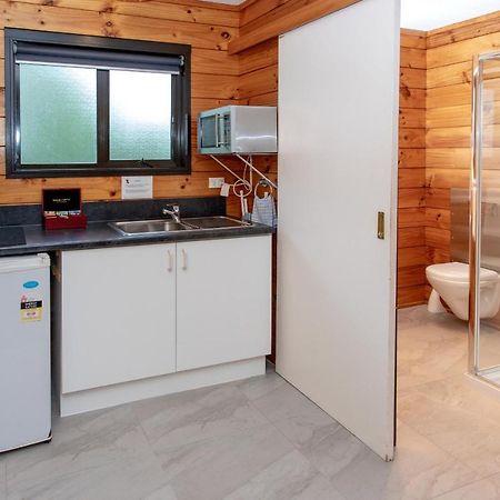 Wellington Top 10 Holiday Park Lower Hutt Esterno foto